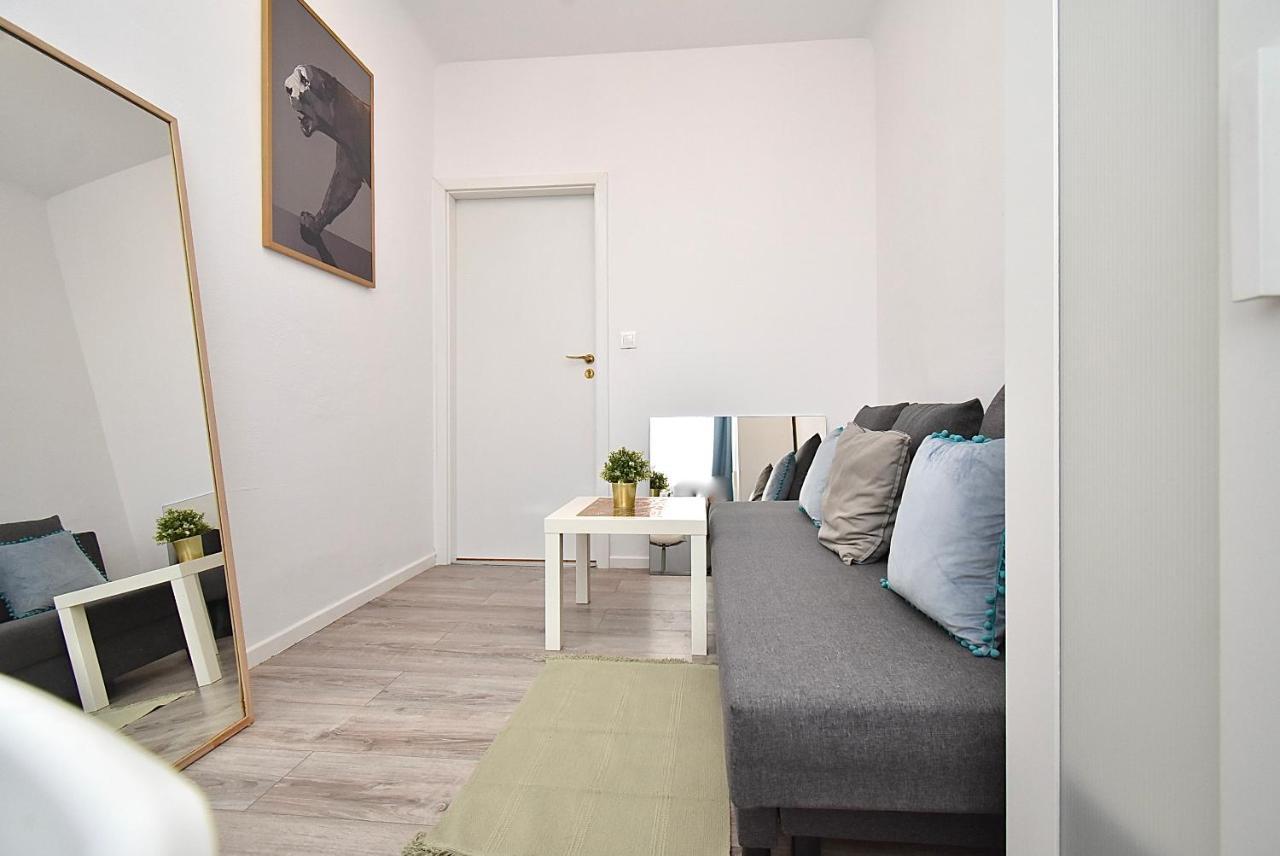 Rental Apartments Aleja Niepodleglosci Warschau Exterior foto